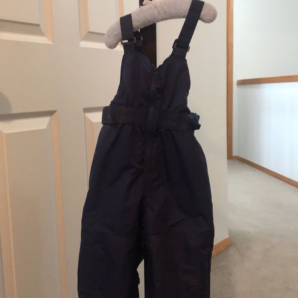 Toddler snow bib